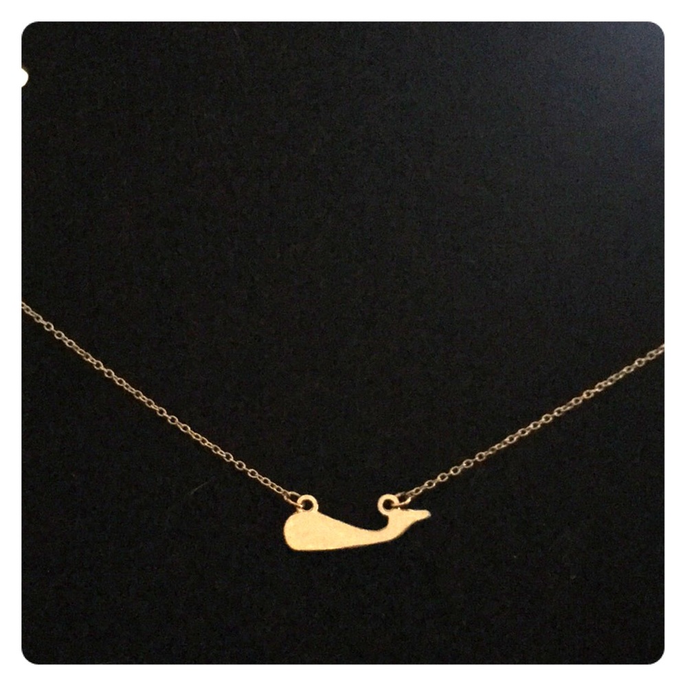 🆕 whale 🐳 pendant necklace